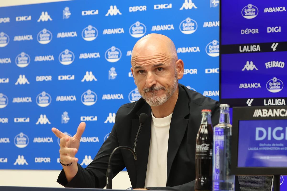Fernando Soriano durante la rueda de prensa