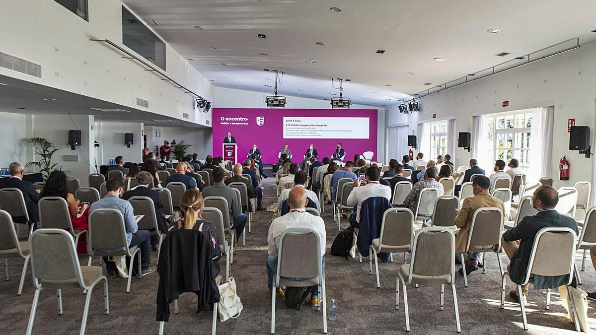 Asistentes a “O Encontro”, el congreso organizado por Cesuga en A Toxa. |   //  FDV