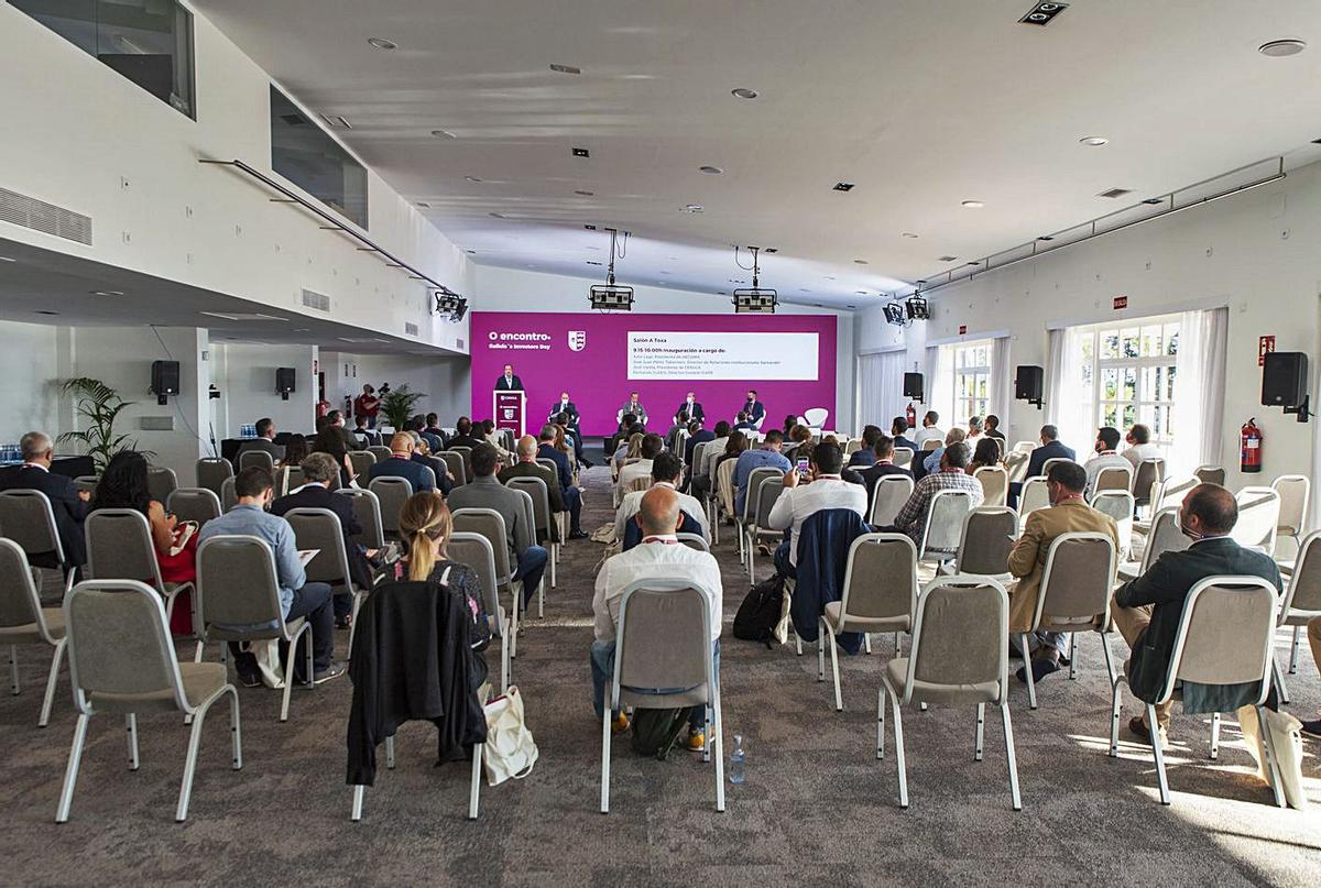 Asistentes a “O Encontro”, el congreso organizado por Cesuga en A Toxa. | // FDV