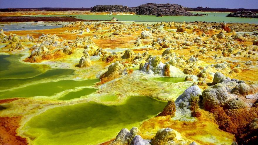 El lugar más extremo de la Tierra, donde no debería haber vida (y la hay)