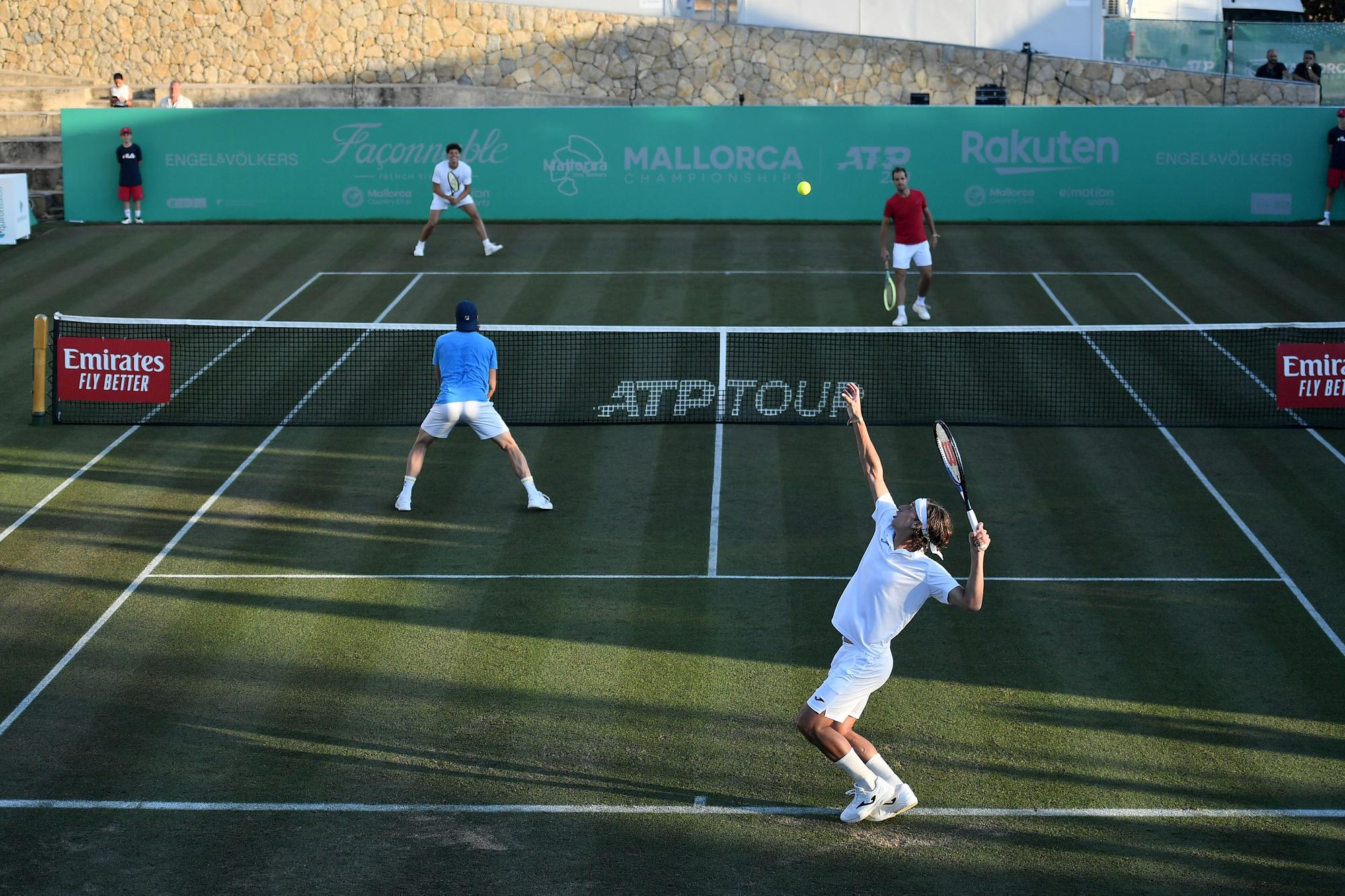 Das Show-Doppel in Santa Ponça mit Tommy Haas und Feliciano López  (unten).