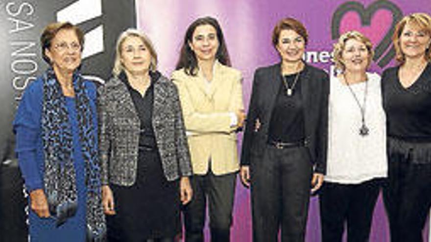 Las participantes en el foro.