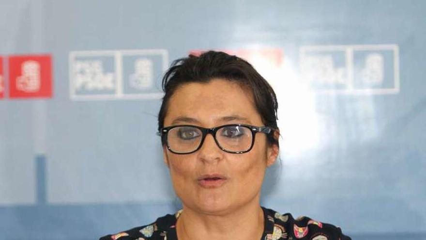 La gestora del PSOE ficha para su equipo a Laura Seara, crítica con Pilar Cancela