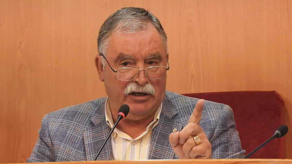 La oposición de Oleiros, tras los insultos del alcalde a una policía: el PP lanza un 'Me too' y el PSOE exige transparencia