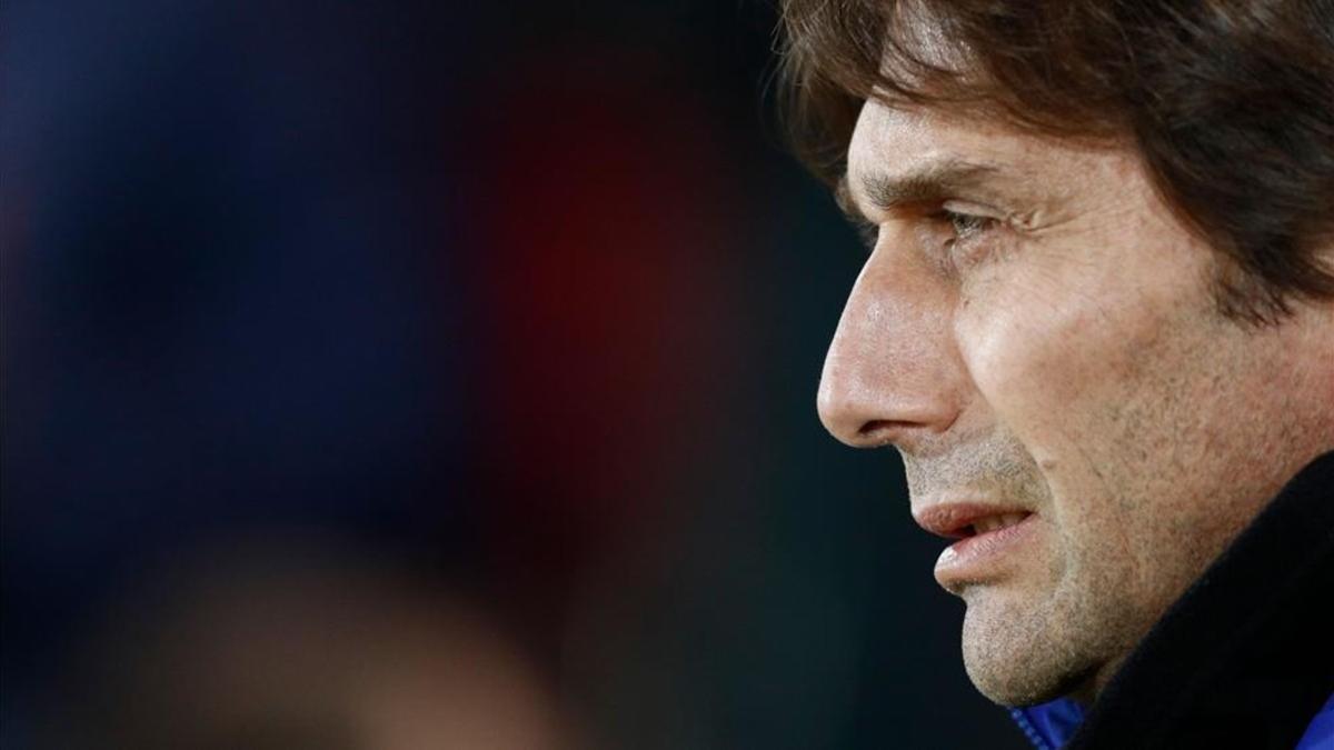 Antonio Conte puede dejar al Chelsea a final de temporada