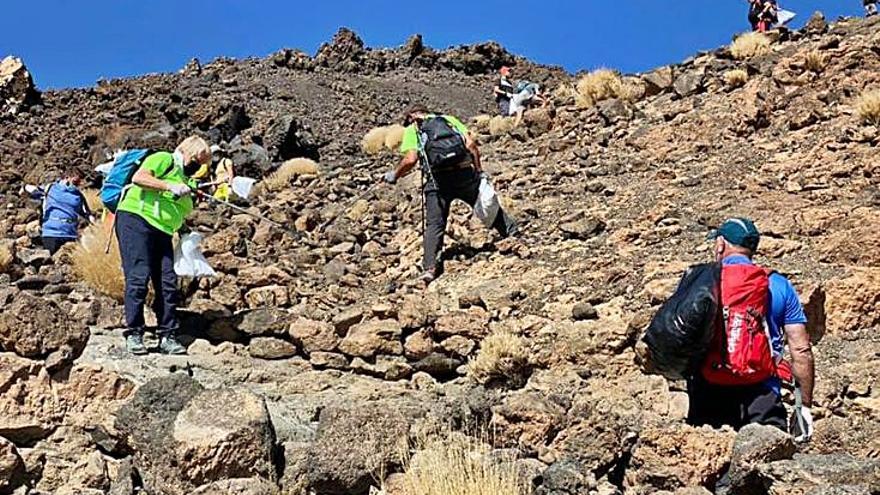 El Parque Nacional del Teide anuncia una campaña para mejorar la limpieza