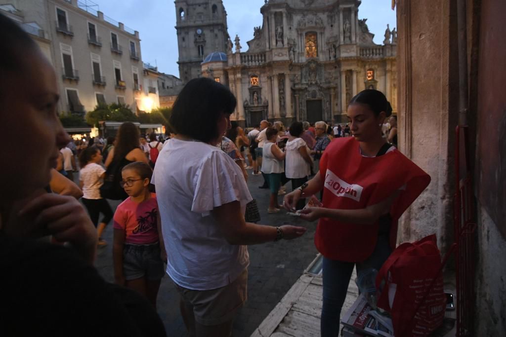 Romería de Murcia: ambiente previo y salida de la Fuensanta de la Catedral