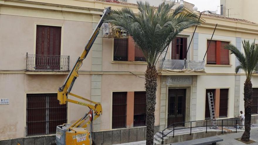 Lavado de cara al Ayuntamiento Viejo