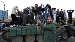 Israel asegura haber bombardeado instalaciones con armamento químico en Siria tras la caída de Al Assad