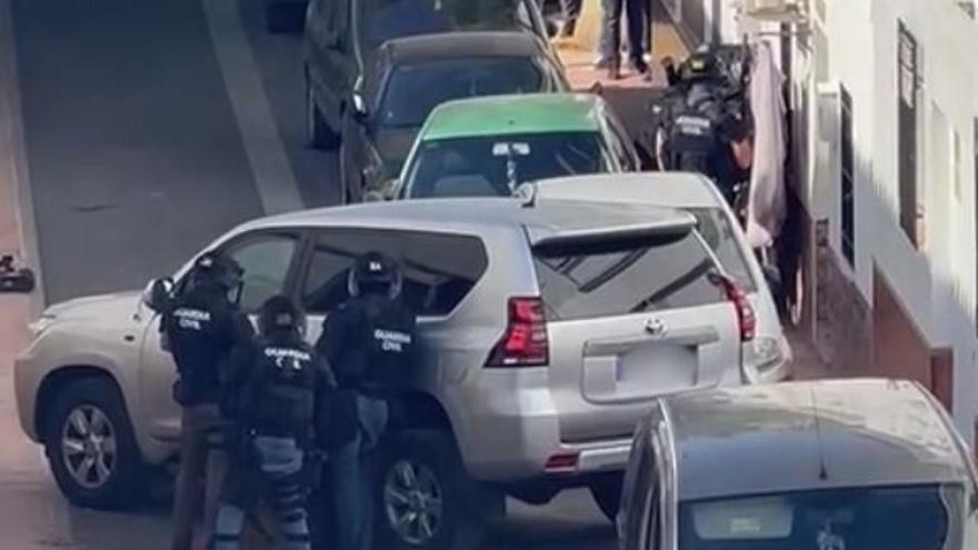 La Guardia Civil detiene en Málaga al hombre que se atrincheró armado y luego desapareció