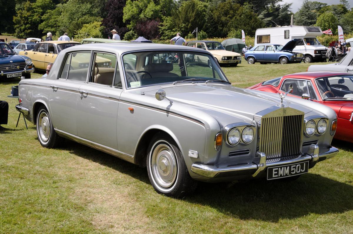 Un Rolls Royce Silver Shadow com aquest va ser el què es va apropiar l'acusat