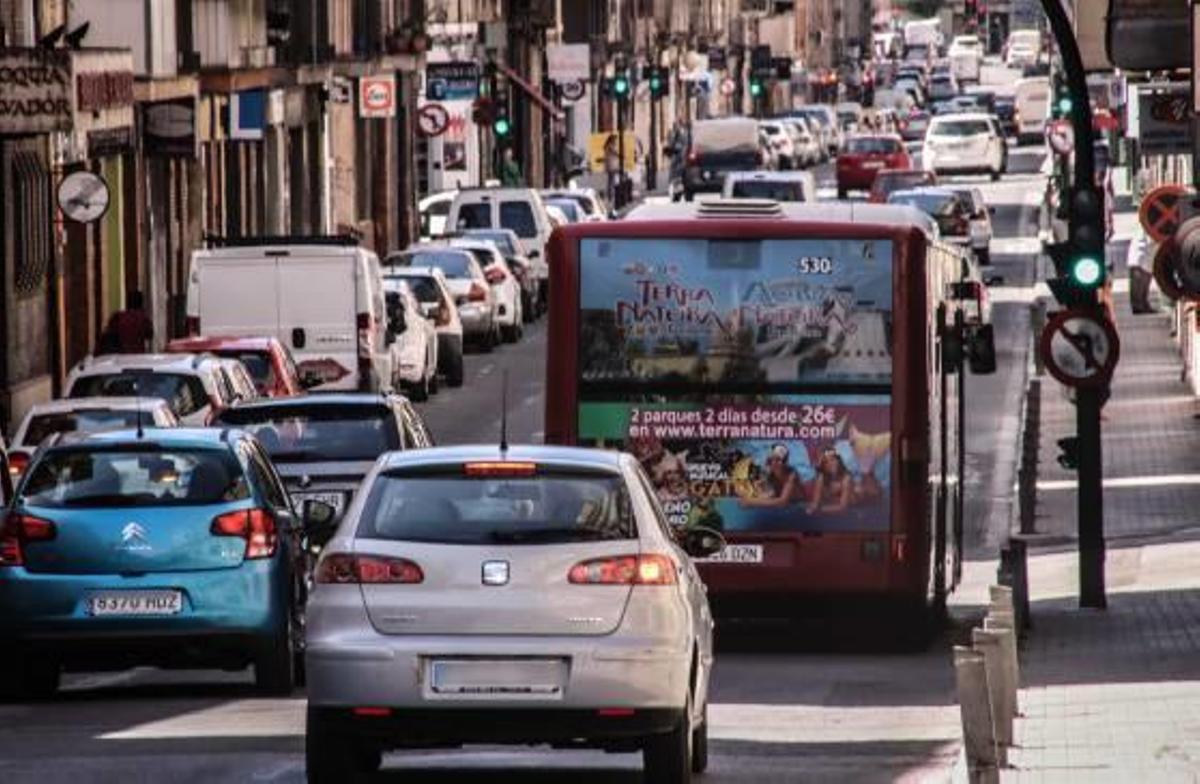 Las obras contemplan la remodelación integral de toda la calle Entenza.