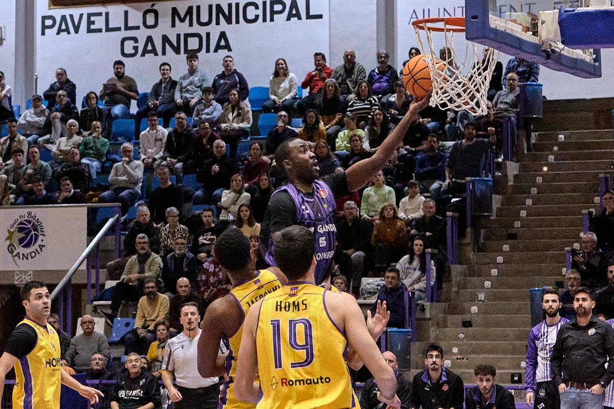 UpB Gandia asegura espectáculo con su primer equipo