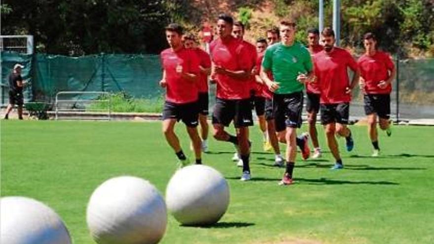 L&#039;equip s&#039;entrena a Montilivi només arribar de Bilbao