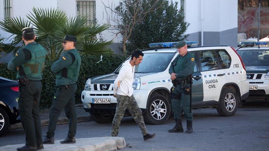 Dos muertos y tres detenidos en Coín en una ‘batalla’ entre clanes