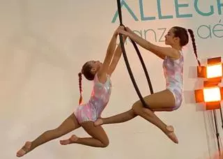 Dos ibicencas logran la plata en el Nacional de danza aérea
