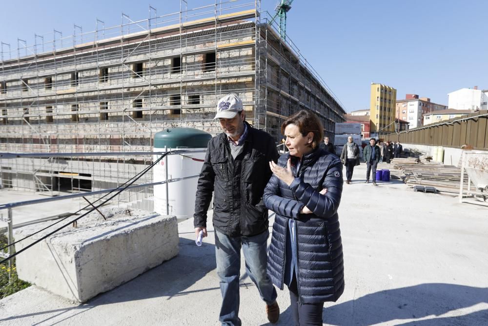 Visita al edificio de Tabacalera