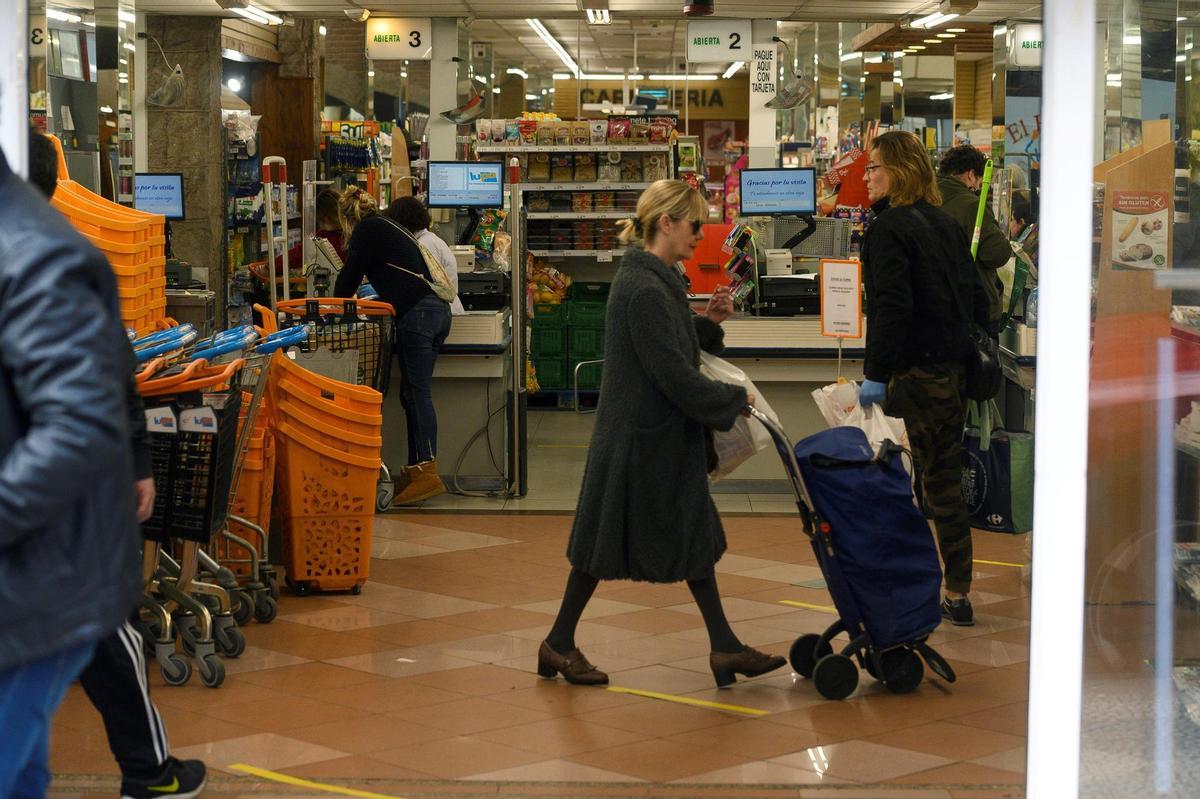 El gran repte dels supermercats: com retenir el consumidor que va a la recerca d’ofertes