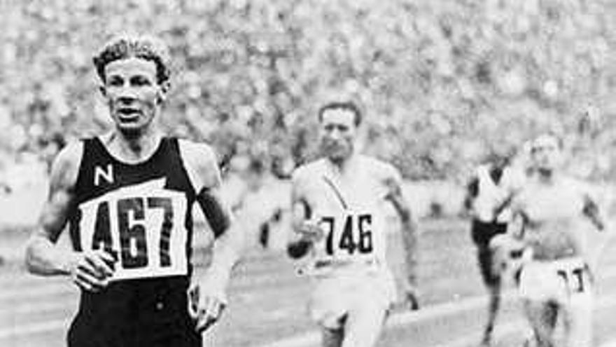 El neozelandés Jack Lovelock, durante la final olímpica de 1936 disputada en Berlín.
