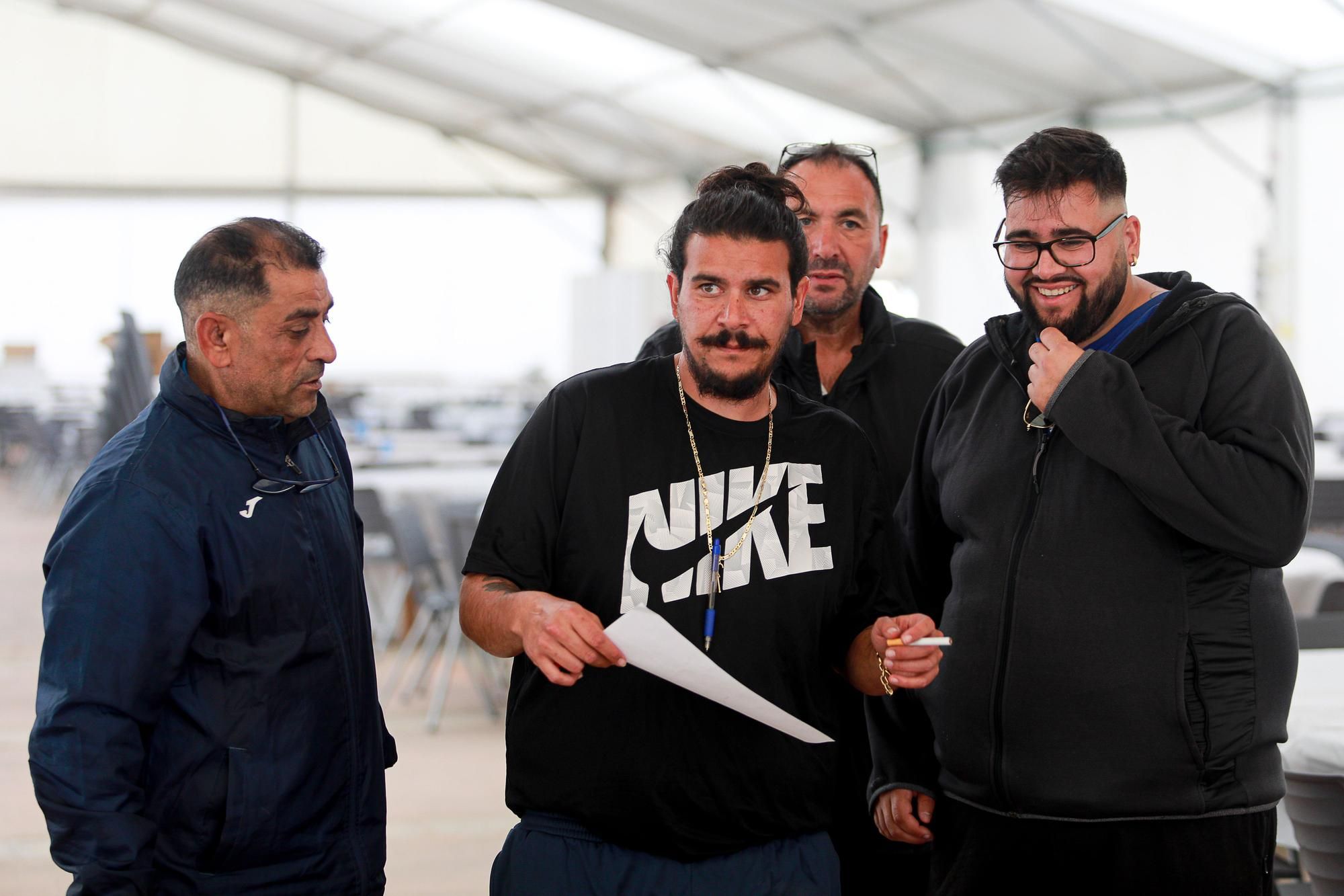 FOTOS | Los preparativos de la gran boda gitana de Lucía y Daniel en Ibiza