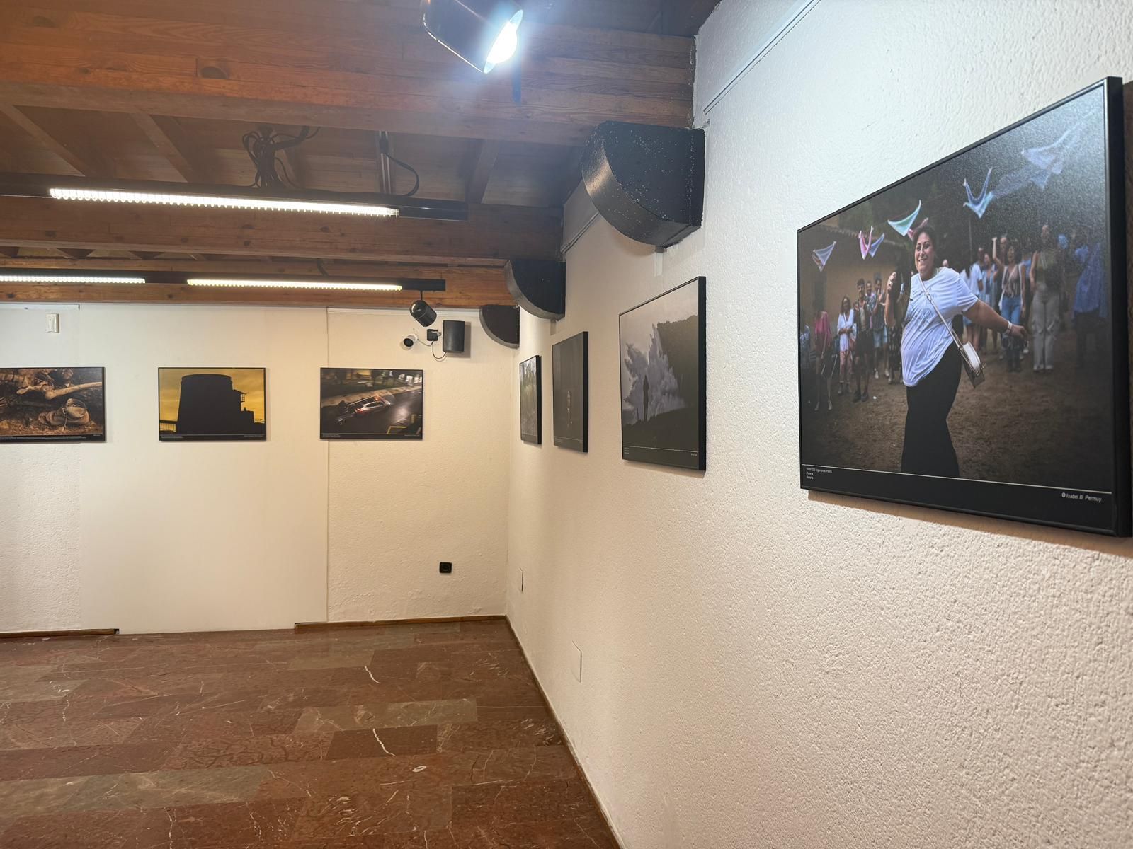 Así es "Miraes", la exposición de fotoperiodistas que podrás visitar en Grado