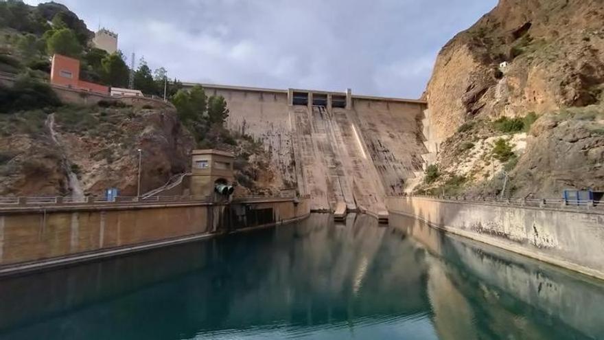 La cuenca del Segura duplica sus reservas y alcanza su mejor nivel hídrico en más de una década