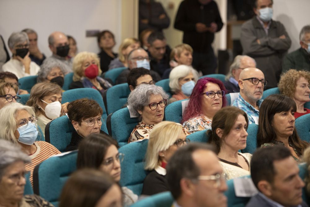 Canet d'En Berenguer. El magistrado Joaquín Bosch llena el salón de actos del ayuntamiento en uno de los actos por el 25N.