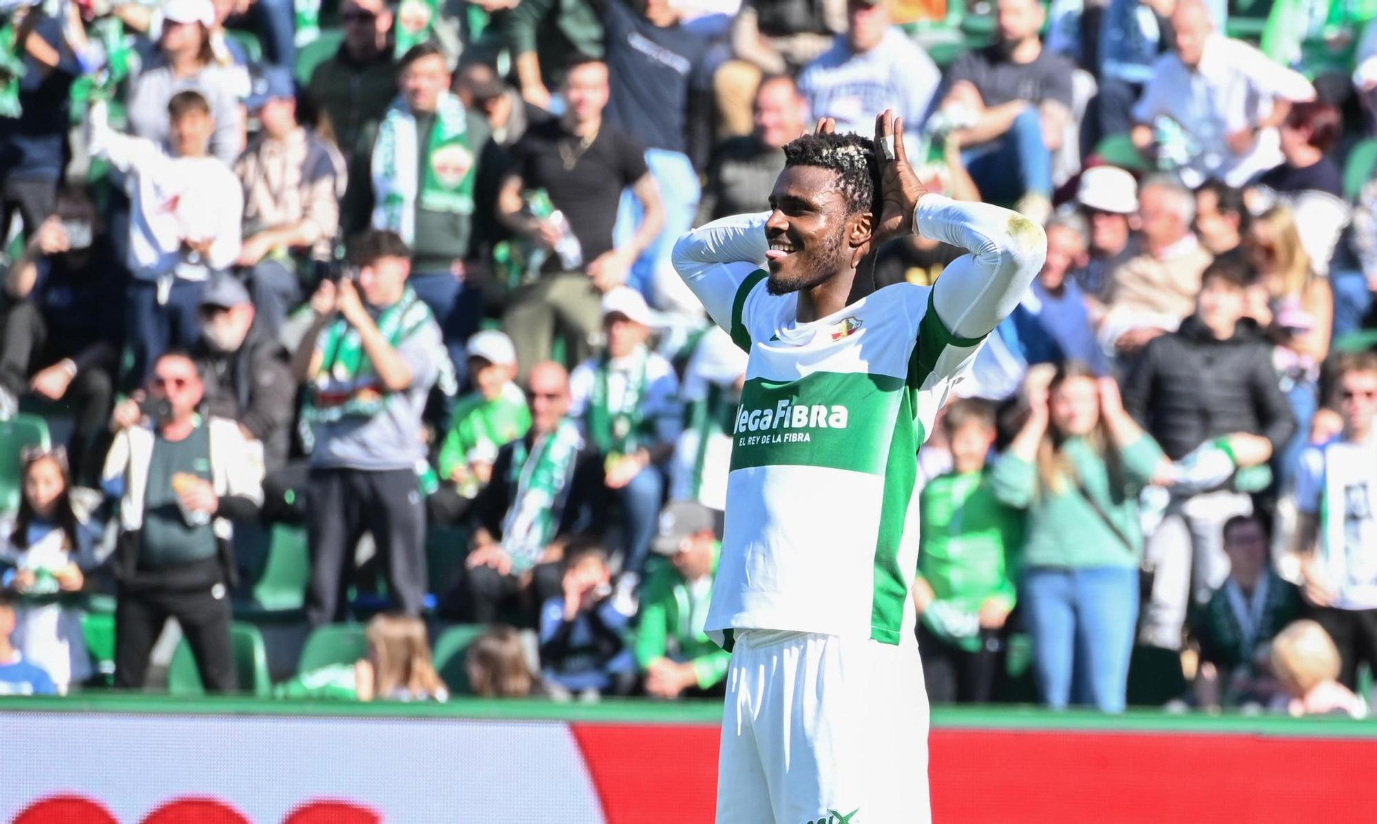 Las mejores imágenes del Elche CF - Tenerife (2-0) de la jornada 26 de la Liga Hypermotion