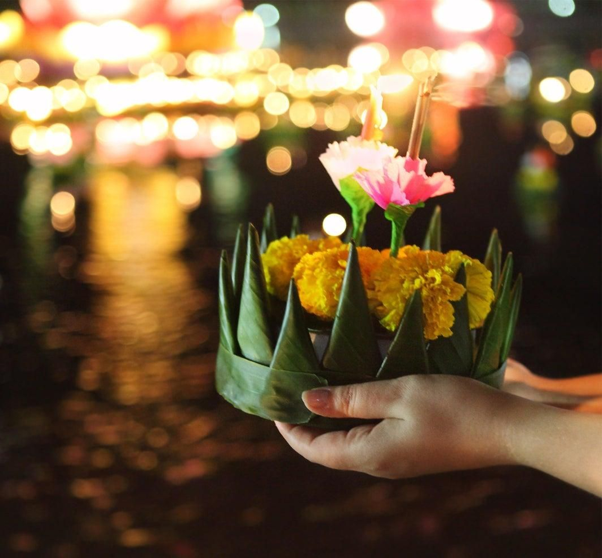Descubre el Loi Krathong el festival tailandés de los "farolillos