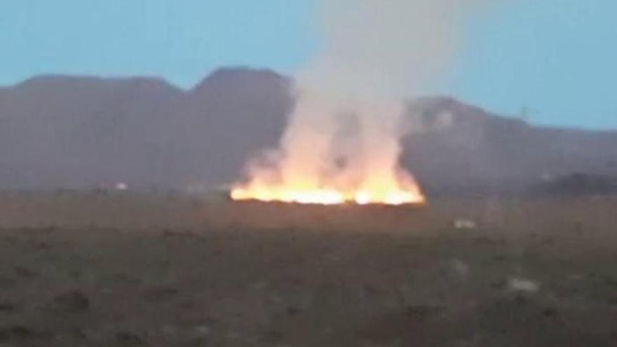 Fuego en Agüimes, cerca de Los Corralillos