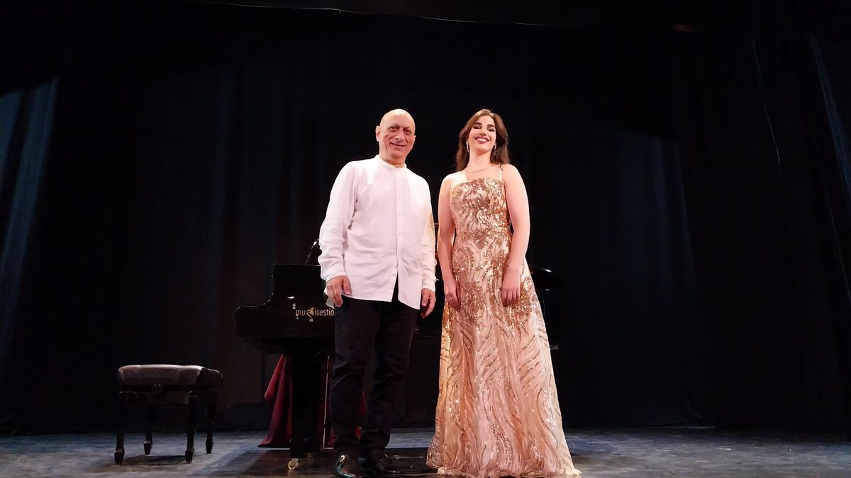 Belén Vaquero y José Gómez en el tatro Riera