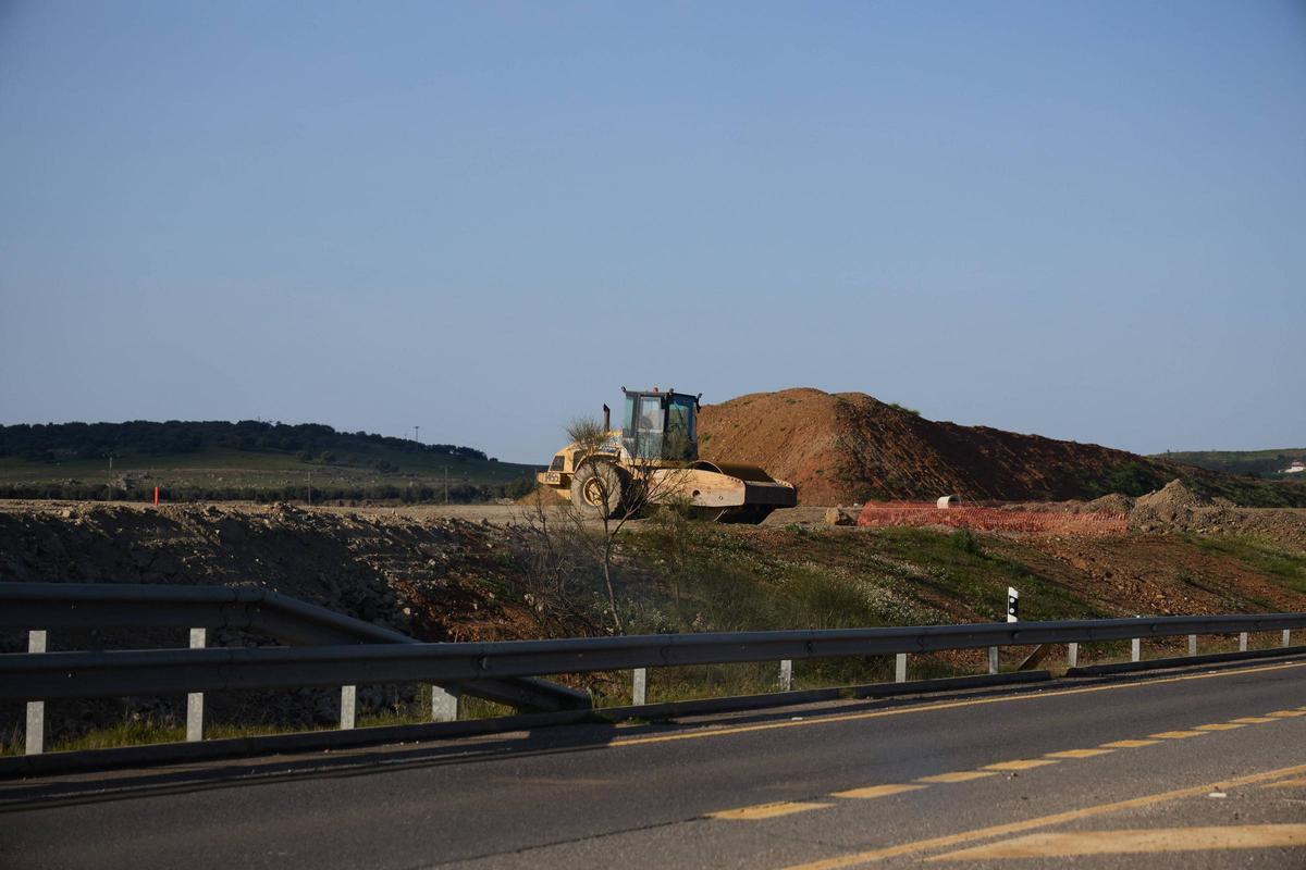 Galería | Así van las obras de la autovía Cáceres-Badajoz