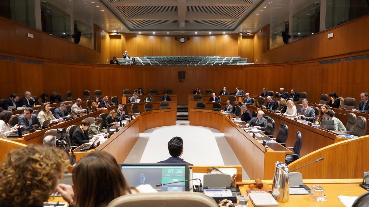 Último pleno de la legislatura en las Cortes de Aragón.