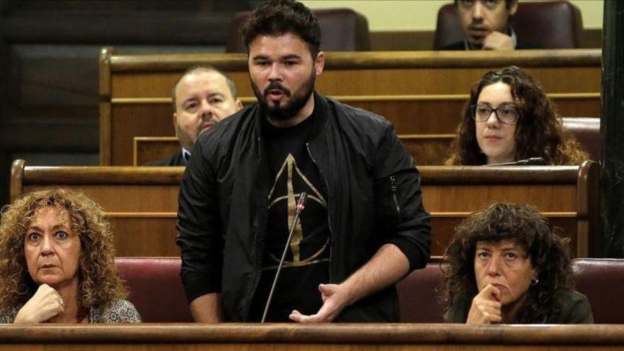 Santamaría pide &quot;seguir unidos&quot; frente a la &quot;declaración unilateral de independencia&quot;