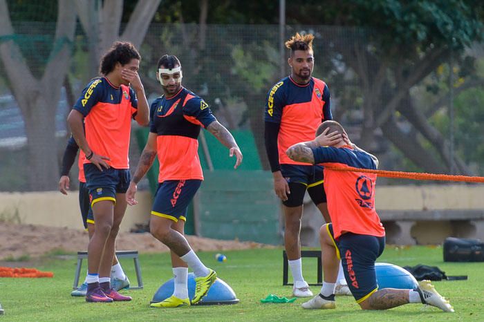 Entrenamiento de la UD en el campo de Las Burras