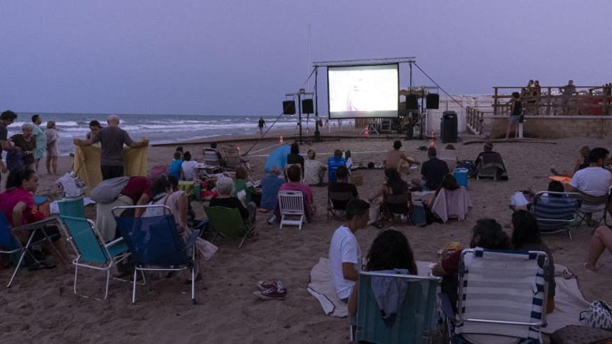 El cine se ve  a orillas del Mediterráneo