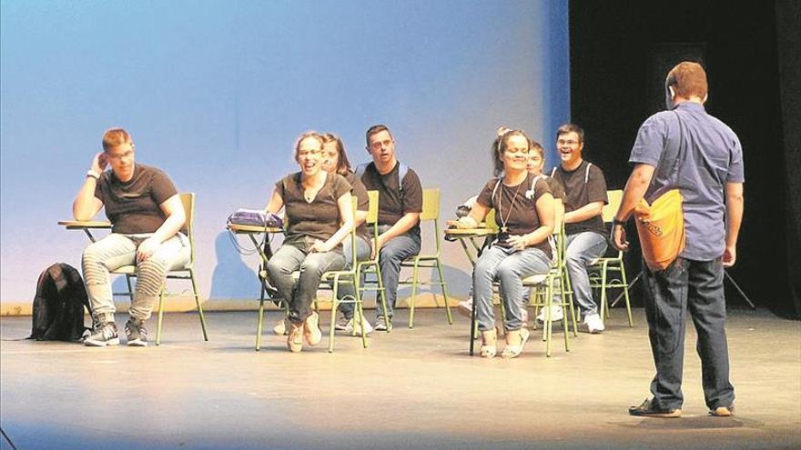 Futuro Singular Palma del Río se muestra desde la fotografía y el teatro