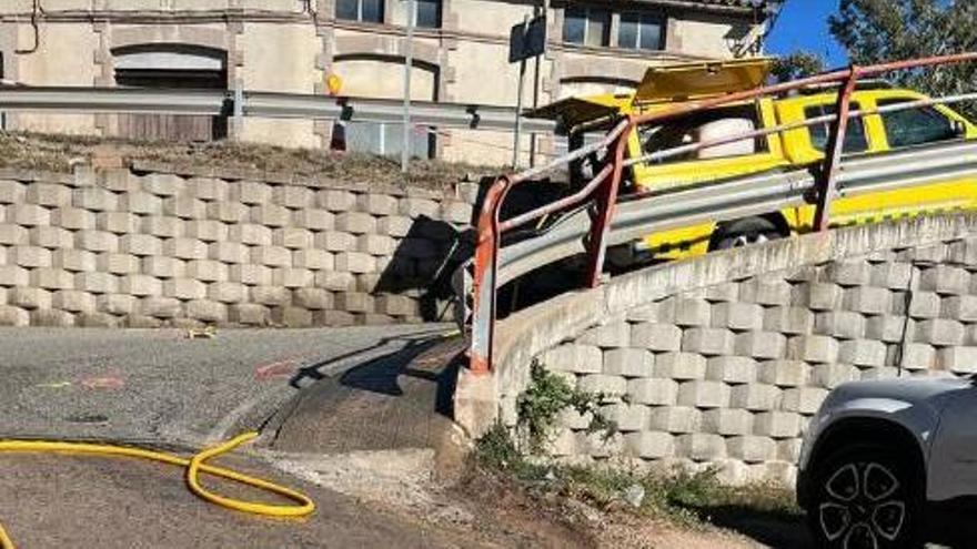 Els accessos del carrer Hostal d'Horta d'Avinyó