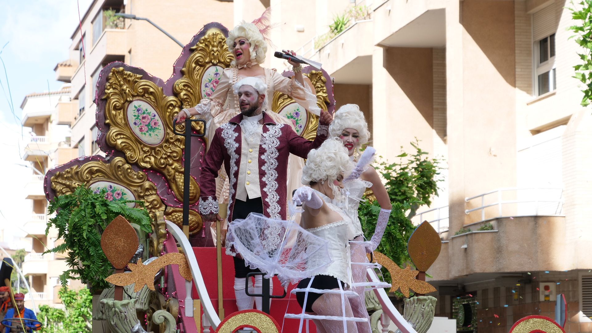 FOTOGALERÍA I Las imágenes del primer domingo de las fiestas patronales de Sant Pasqual en Vila-real