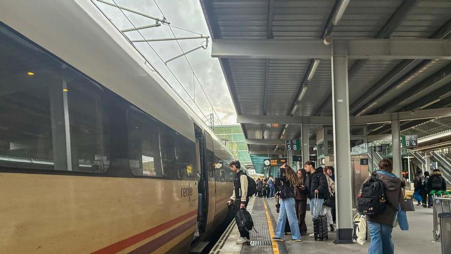 Incidencias y retrasos en trenes de Galicia pese a la desconvocatoria de huelga