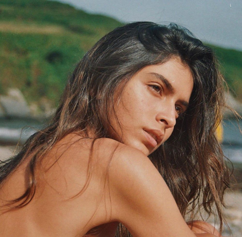 Lucía Rivera en la playa