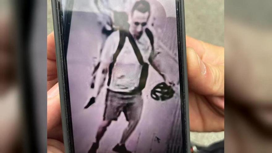 Aquesta és la imatge del pistoler que ha executat un home davant la comissaria del carrer de Balmes de Barcelona