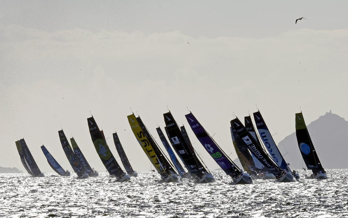 Vigo despide a La Solitaire du Figaro Paprec