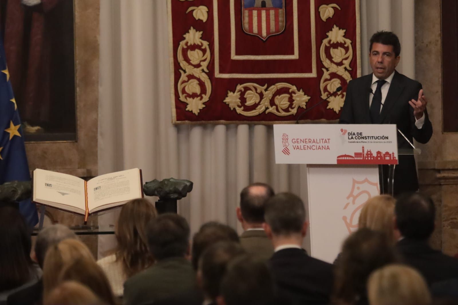 Galería de imágenes: El Consell celebra el Día de la Constitución en la Diputación de Castellón