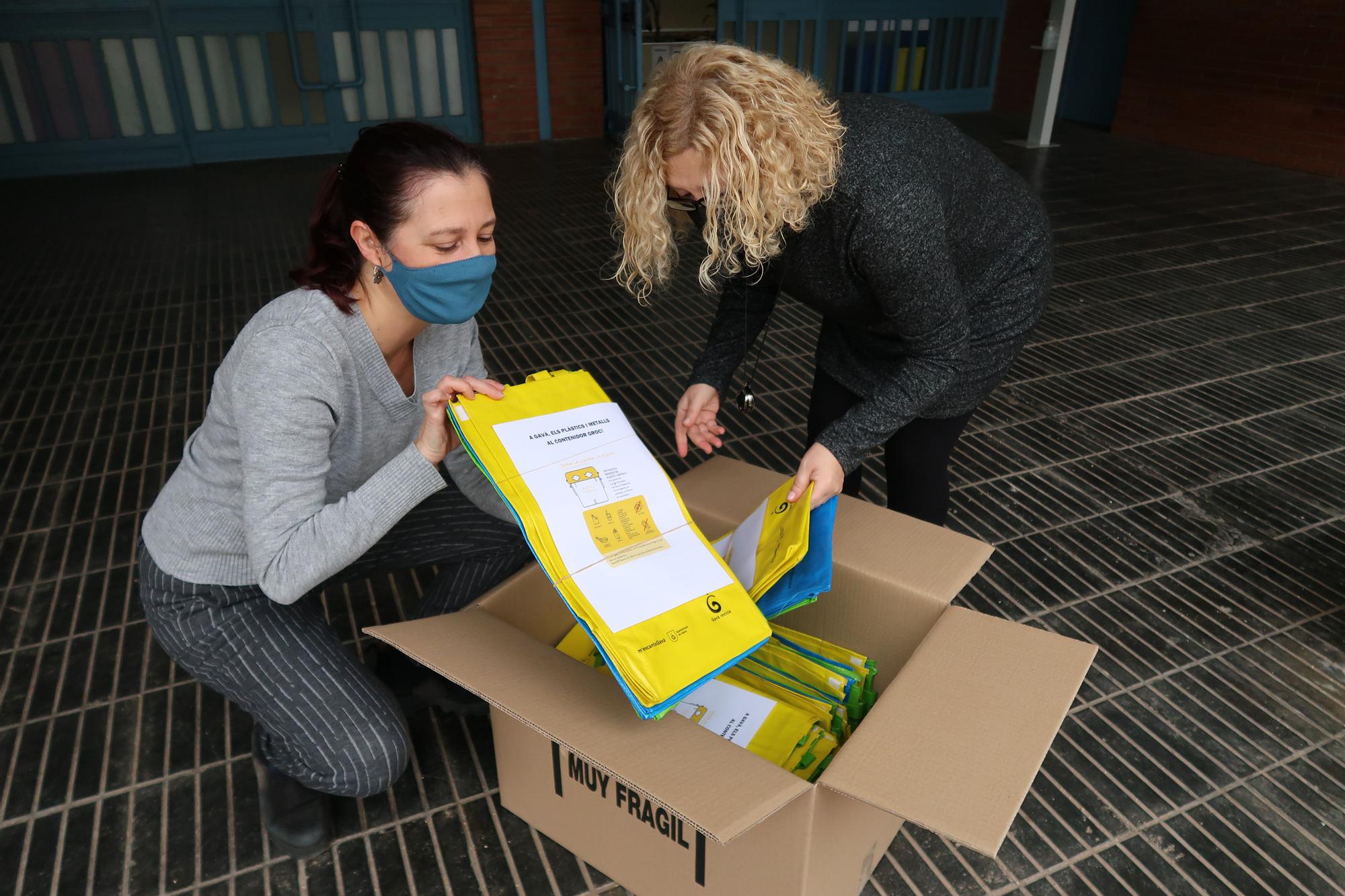 Presentación de una campaña de recogida de residuos del Ayuntamiento de Gavà