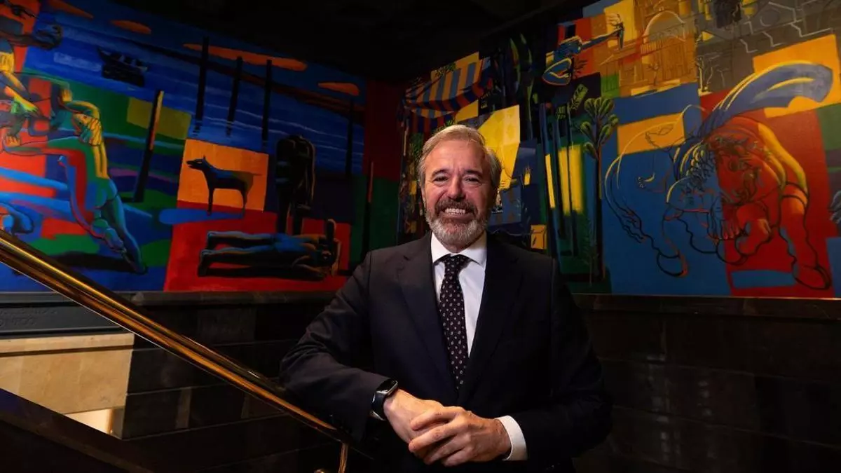 Jorge Azcón: "Habrá viviendas temporales para trabajadores chinos en la planta de Stellantis"