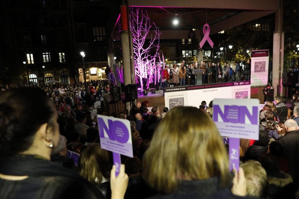 25N: Manifestación en Gijón contra la violencia de género