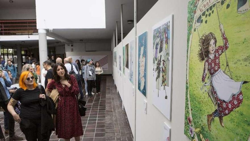 La exposición en la Escuela de Arte de Asturias.