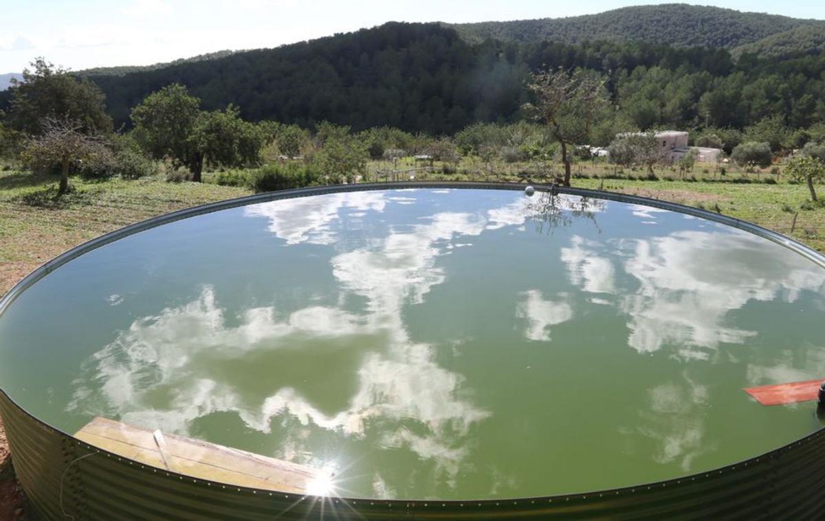 Depósito para la lucha contraincendios en sa Serra Grossa. | J.A.RIERA