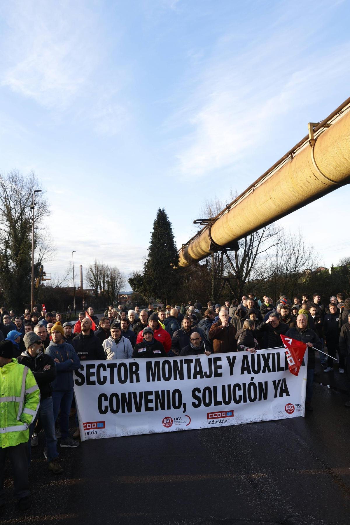 La huelga de la industria auxiliar asturiana, en imágenes